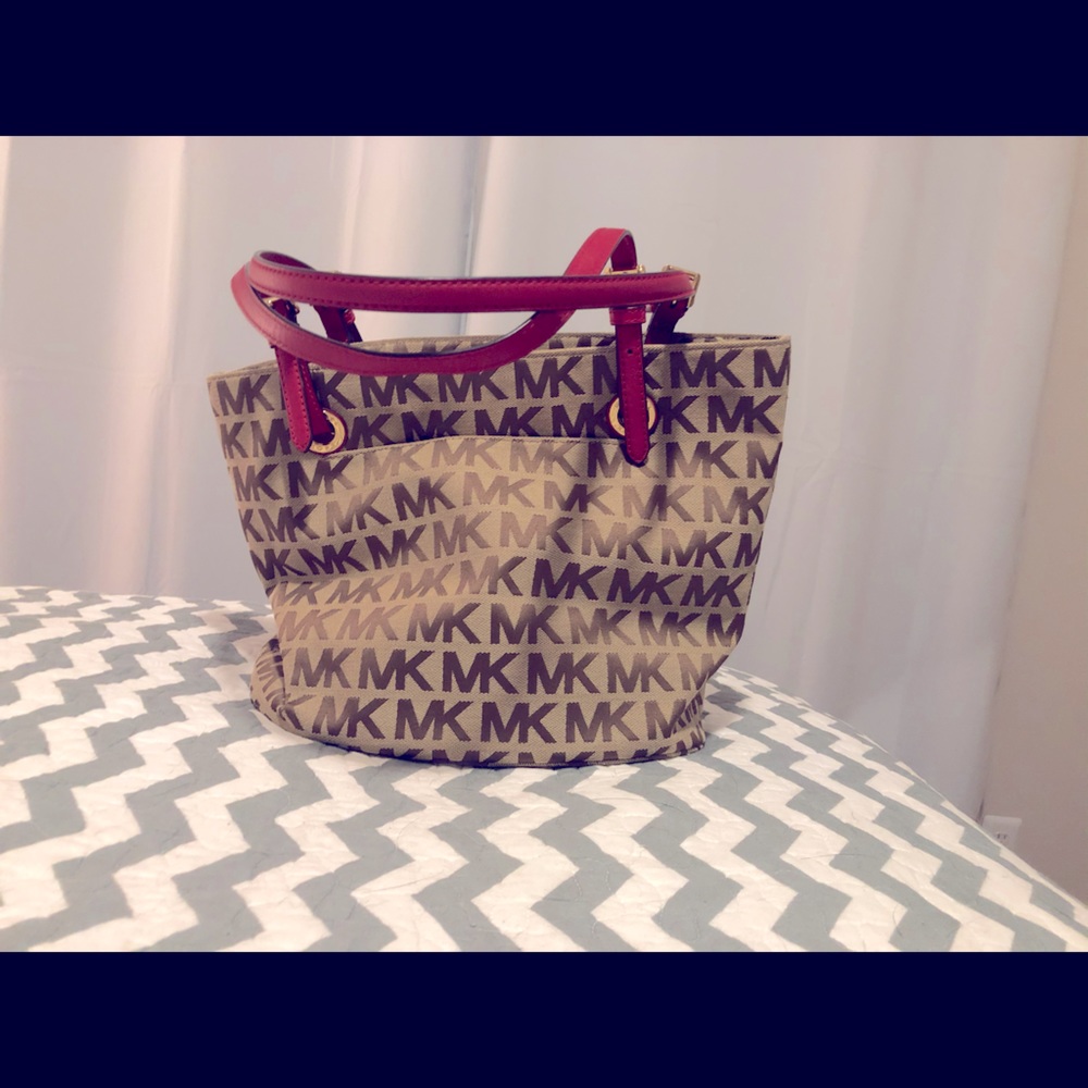 Michael Kors Medium Sz Purse